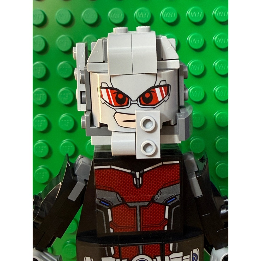 LEGO Marvel Super Heroes Giant-Man Buildable Figure Minifigure 76051 Civil War - Picture 5 of 8